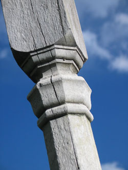 Gray-4-Columns-250x333